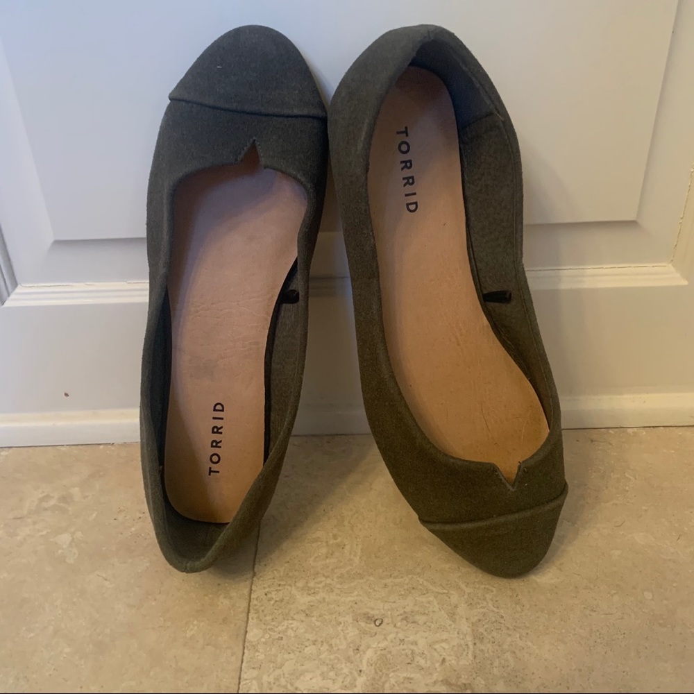 Torrid green flats
